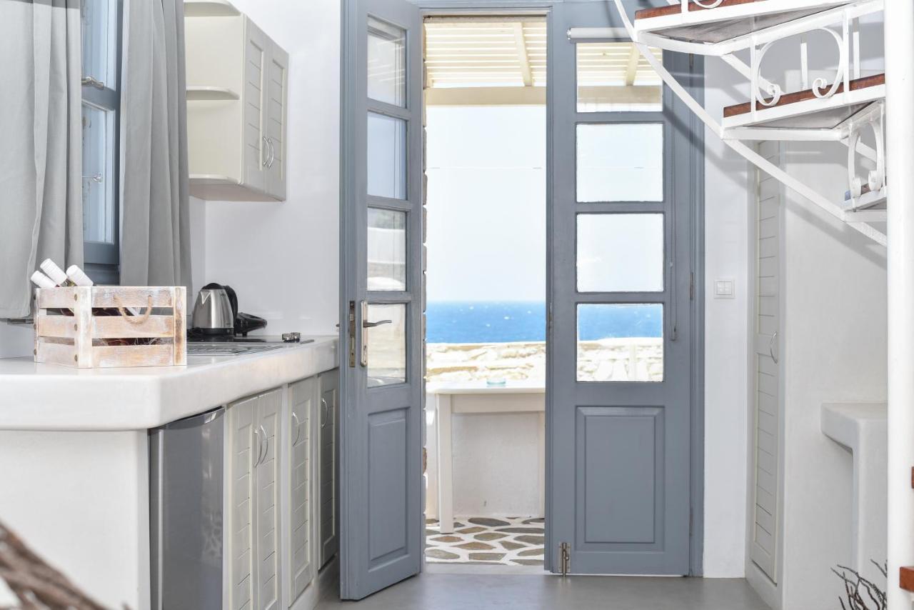 Iliada Suites Naxos City エクステリア 写真