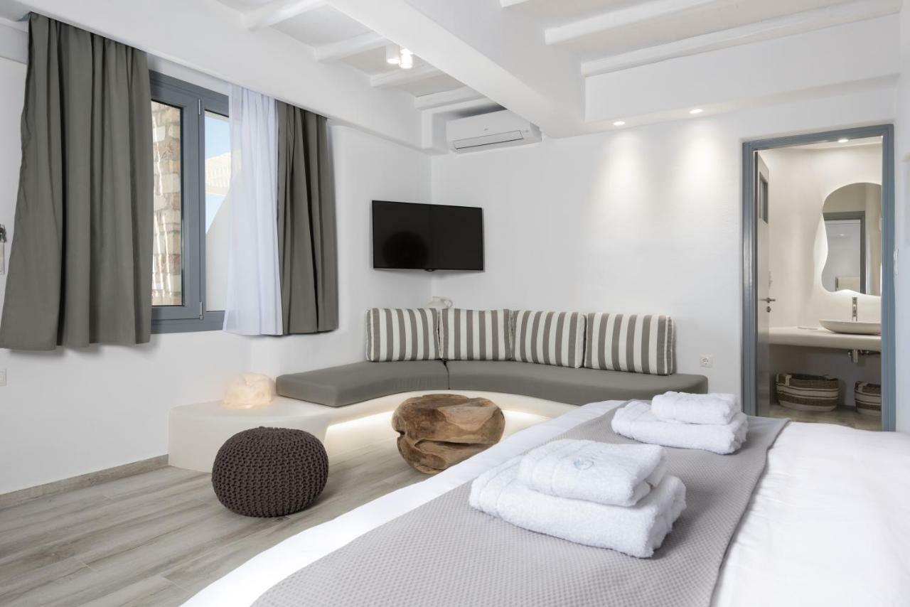 Iliada Suites Naxos City エクステリア 写真