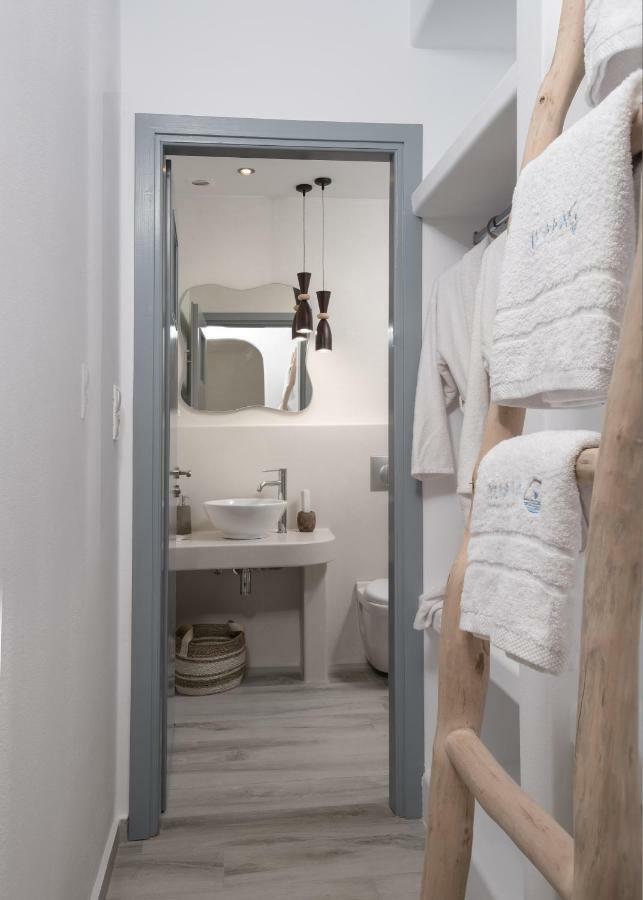 Iliada Suites Naxos City エクステリア 写真